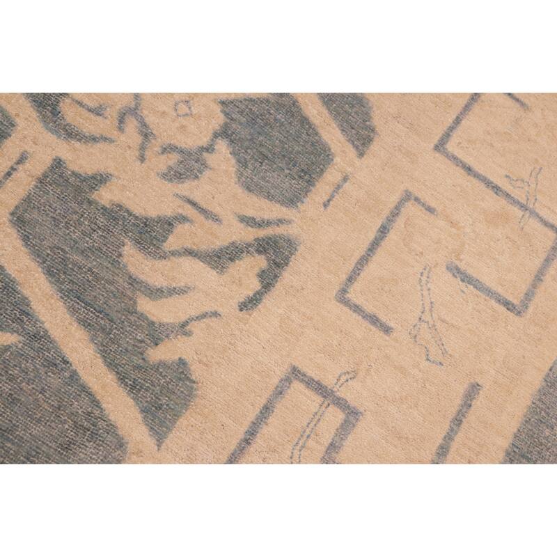 Hexagonal Trellis Floral Hand-Knotted Wool Area Rug