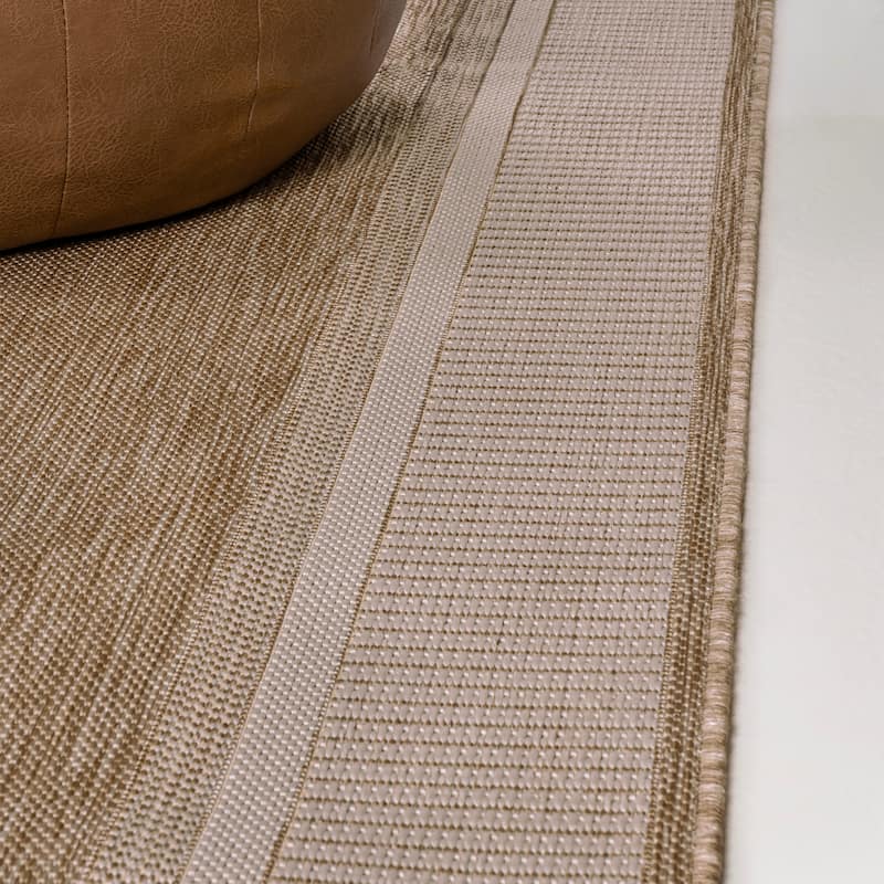 JONATHAN Y Alda Coastal Casual Wide Stripe Border Beige/Cream Indoor/Outdoor Area Rug
