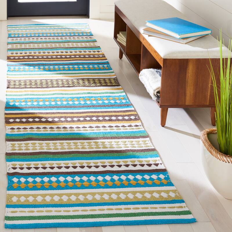 SAFAVIEH Handmade Montauk Nellwyn Cotton Rug - 2'3" x 9' Runner - Light Blue/Ivory