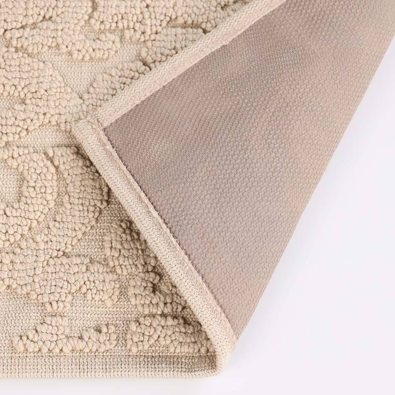 Superior Venere Floral Scroll Washable Bath Rug, Set of 2