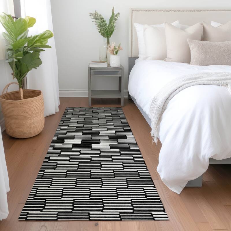 Premium Washable Super Soft Mid Century Modern Mayfield Rug - Black - 2'3" x 7'6"