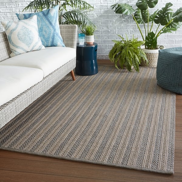 https://ak1.ostkcdn.com/images/products/is/images/direct/965f41f941cfe7fbac4b964c41922823ec7ca52c/Seabrook-Indoor--Outdoor-Striped-Taupe--Gray-Area-Rug.jpg?impolicy=medium