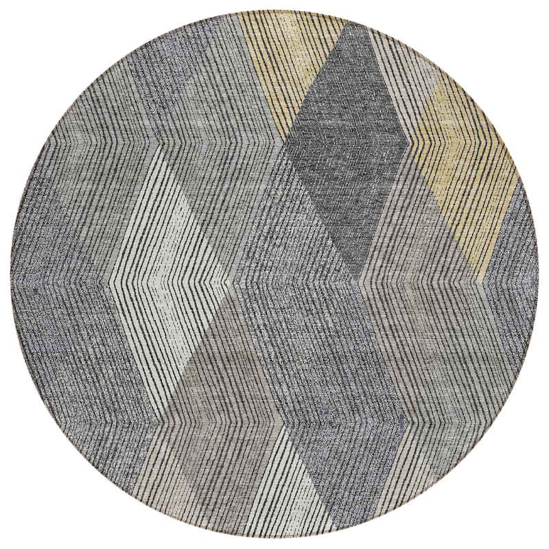 Machine Washable Indoor/ Outdoor Diamond Stripes Chantille Rug