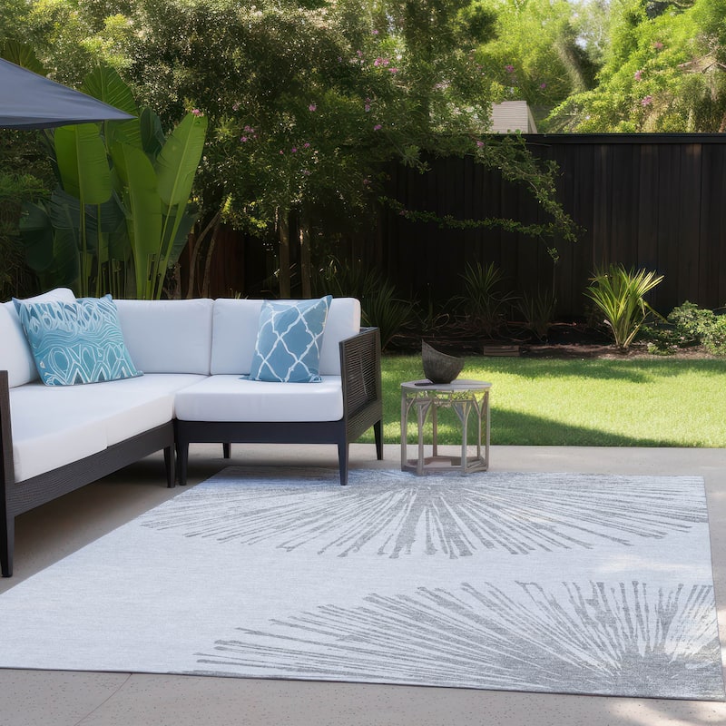 Machine Washable Indoor/ Outdoor Chantille Contemporary Burst Rug