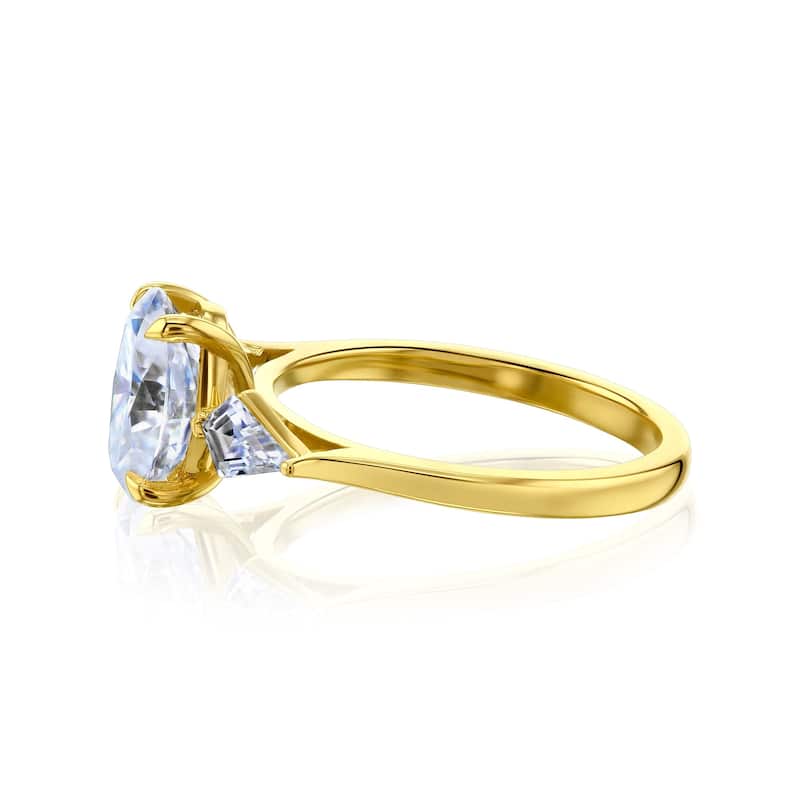 Kobelli 3.36 Carats Moissanite 14k Solid Yellow Gold One-of-a-Kind 3-Stone Kite Ring