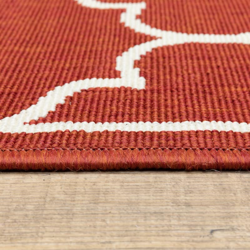 Vista Home Martinique Off-White/Brick Red Lattice Indoor/Outdoor Rug. - 7'10" Round