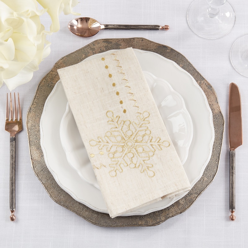 Sophisticated Snowflake Table Napkin with Intricate Embroidery (Set of 4)