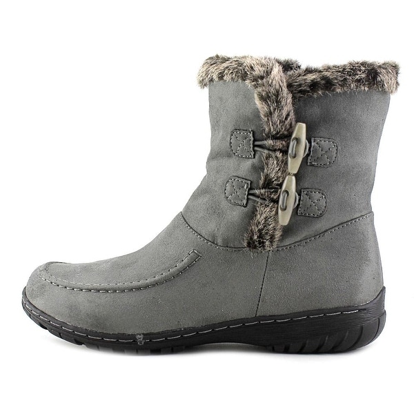 payless ladies sneakers