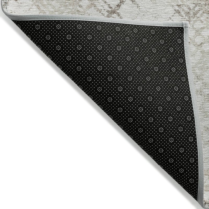 Machine Washable Indoor/ Outdoor Chantille Distressed Trellis Rug