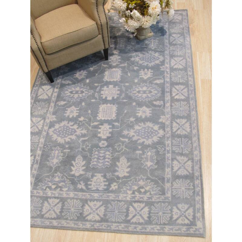 Gray Hand-Tufted Wool Traditional Overdyed Rug, 7'9 x 9'9 - Contemporary neutral tones for easy decor matching. - N/A