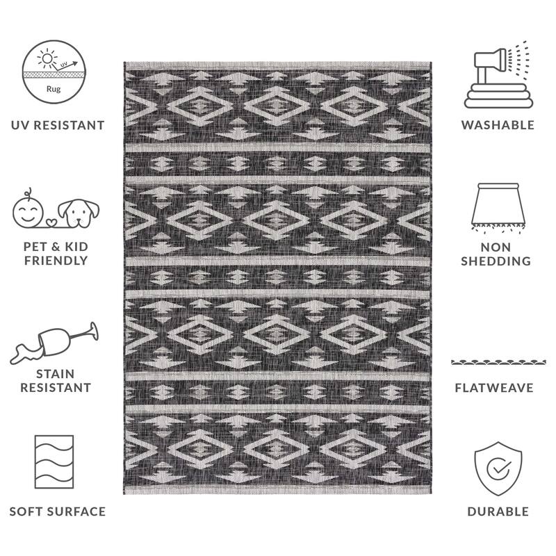 SAFAVIEH Courtyard Fraidel Indoor/ Outdoor Waterproof Patio Backyard Rug
