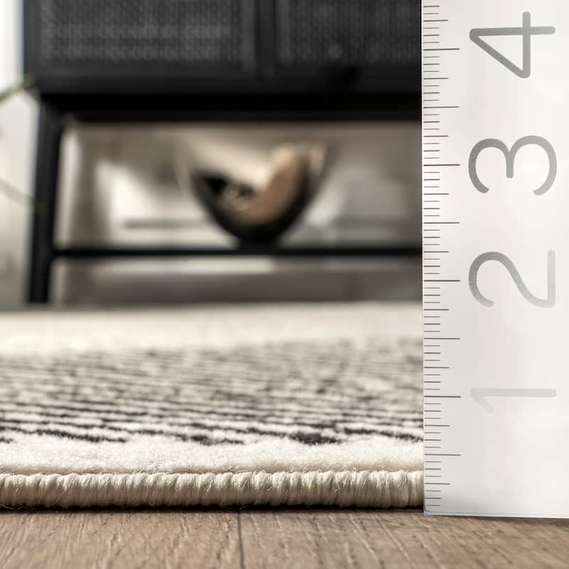 Nuloom Charline Modern Mountain Area Rug