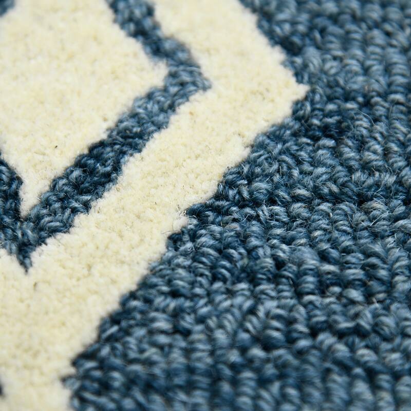 Visalle Raton Hand-Hooked Wool Area Rug