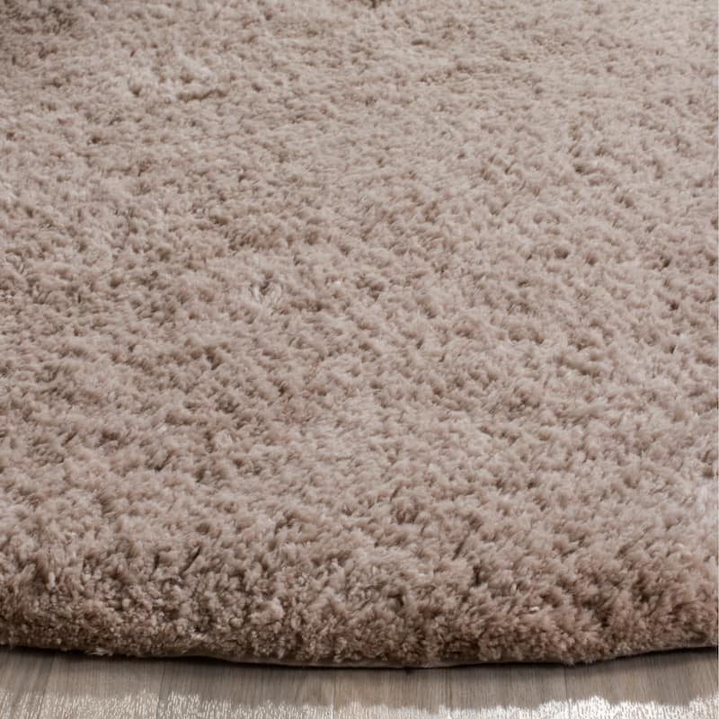 SAFAVIEH Handmade Sheep Shag Dochia Solid Polyester Rug