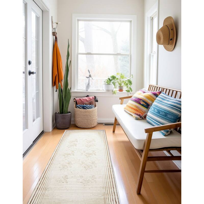 ECARPETGALLERY Machine Made Ramona Tan Area Rug