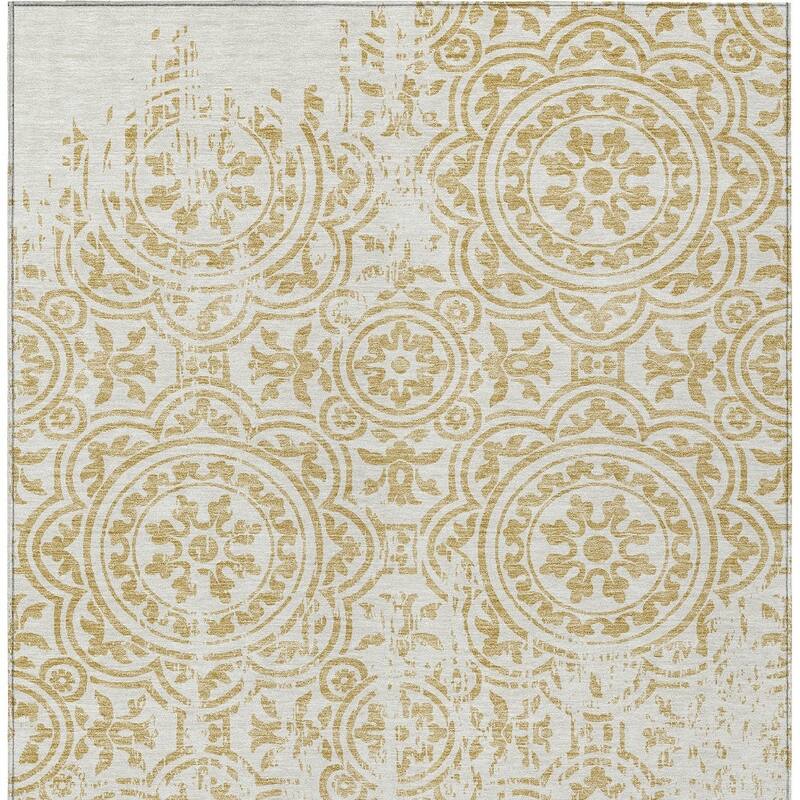 HomeRoots Medallion Transitional Rectangle Outdoor Rug