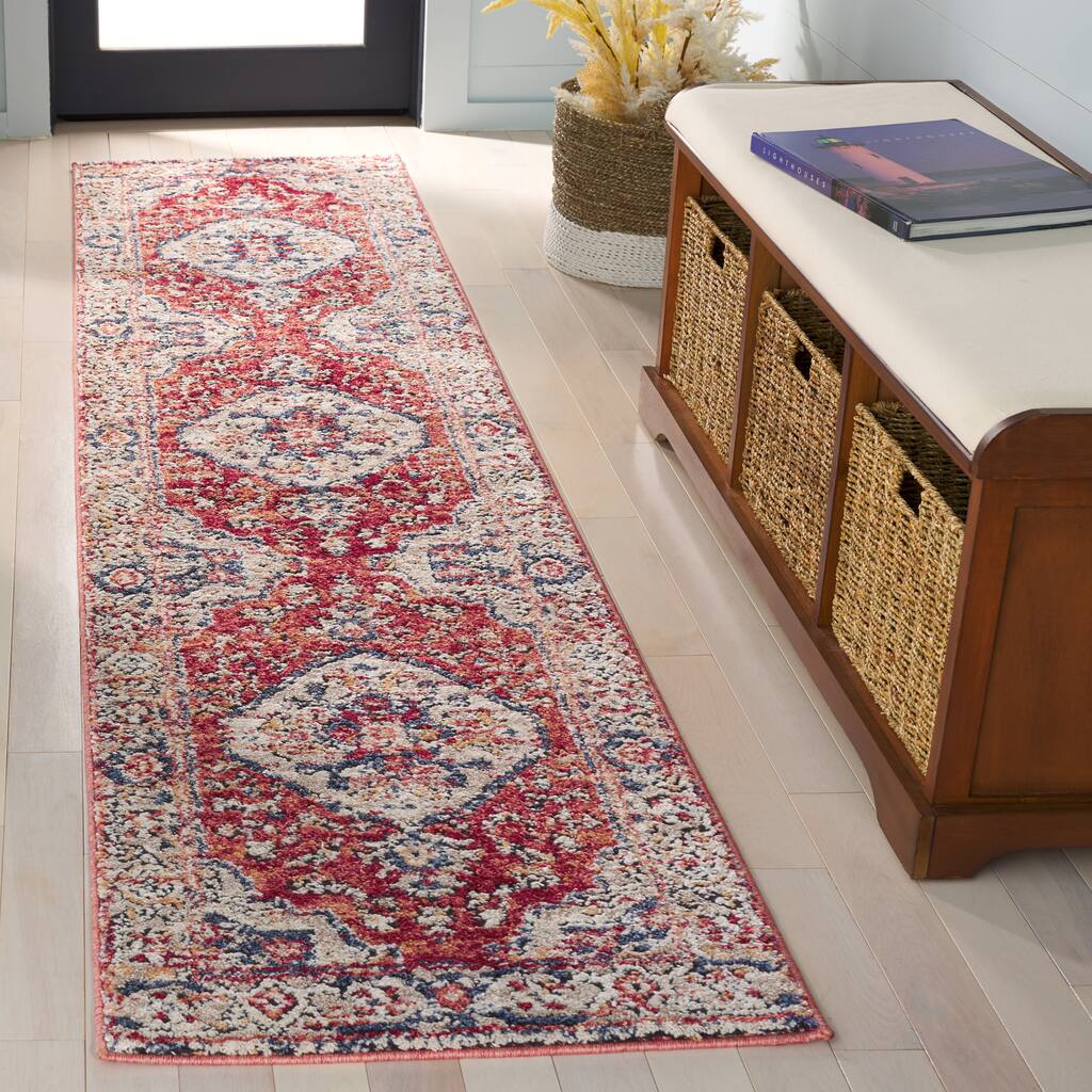 SAFAVIEH Luna Marita Traditional Rug