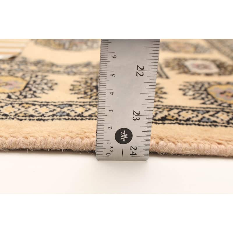 ECARPETGALLERY Hand-knotted Peshawar Bokhara Beige Wool Rug - 3'1 x 5'1