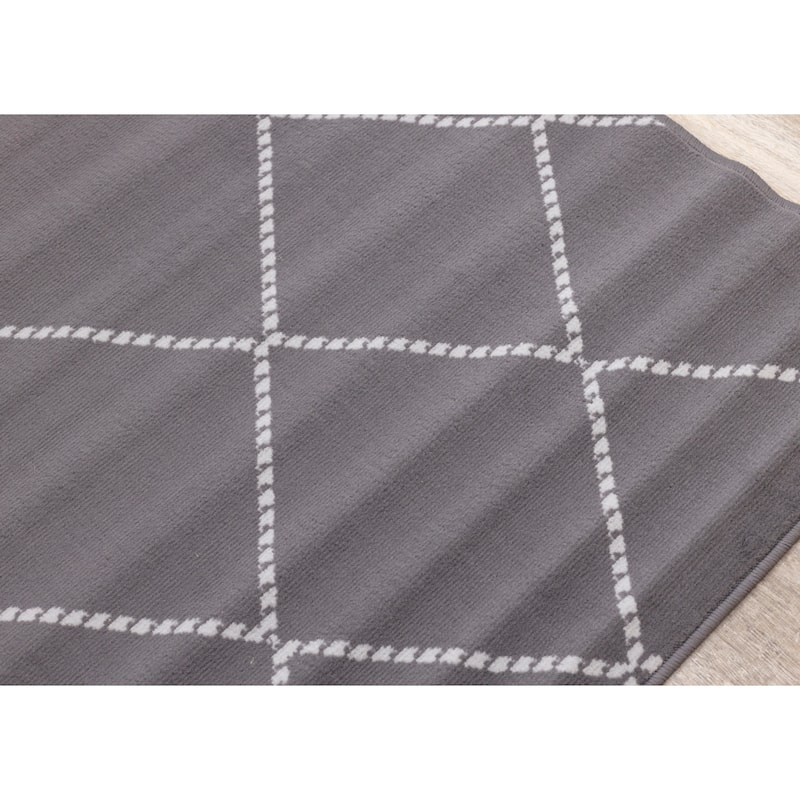 Florence Collection - Grey/Cream Trellis Design Rug - 4'7" x 6'7"