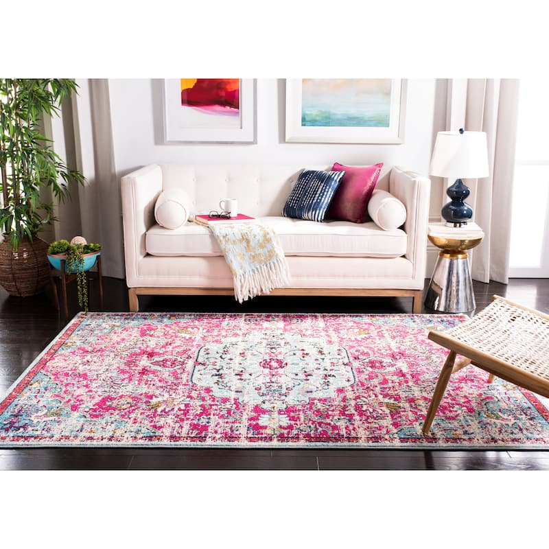 SAFAVIEH Madison Sabire Boho Medallion Distressed Rug