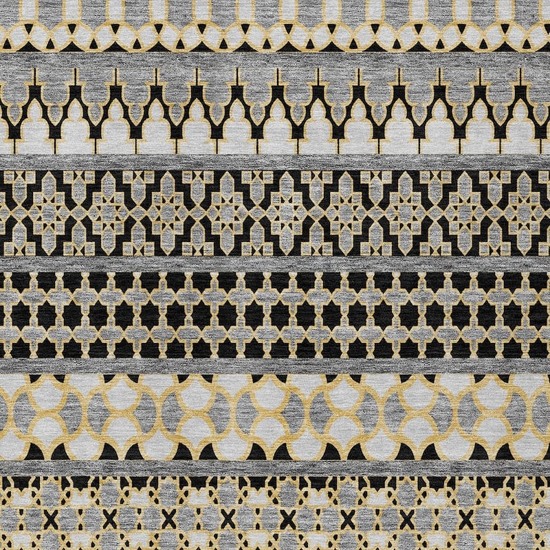 HomeRoots Quatrefoil Transitional Rectangle Outdoor Rug