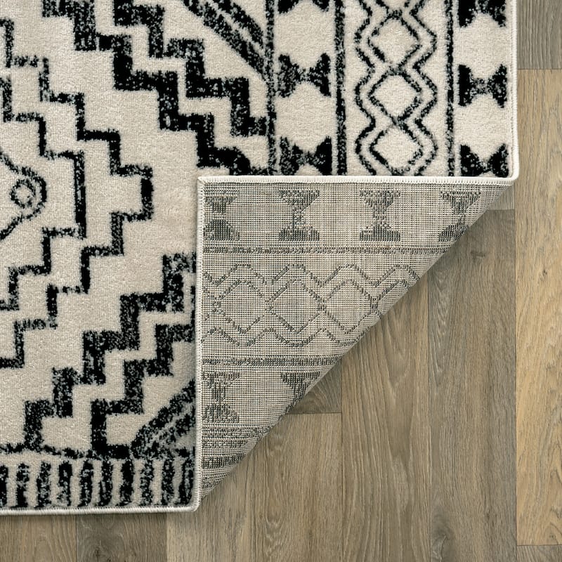 Contemporary Distressed Geometric Area Rug