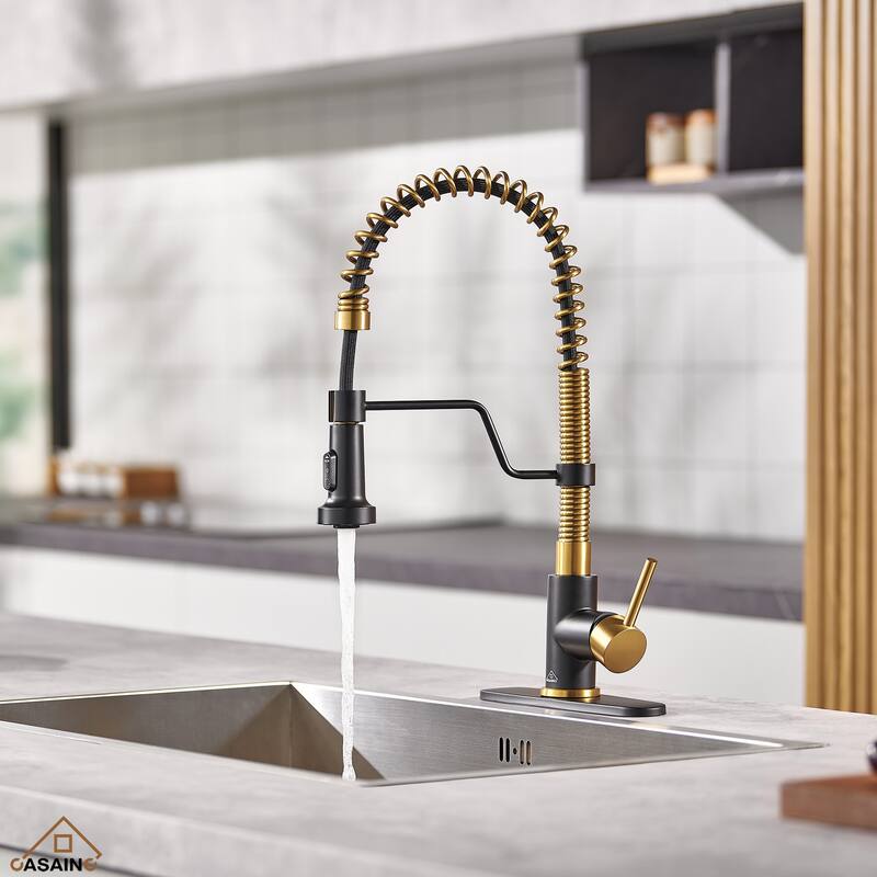Single Handle Pull-Down Sprayer Kitchen Faucet - Brown