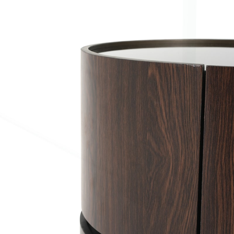 Chic Double-Layer Storage Side Table with Modern Design for Versatile Use