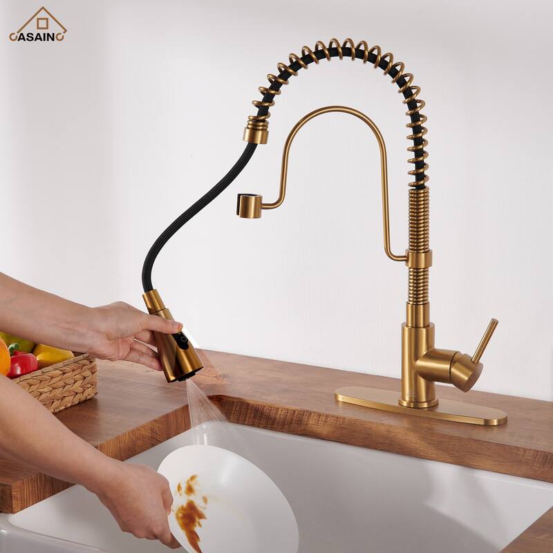 Single Handle Pull Down Sprayer Kitchen Faucet
