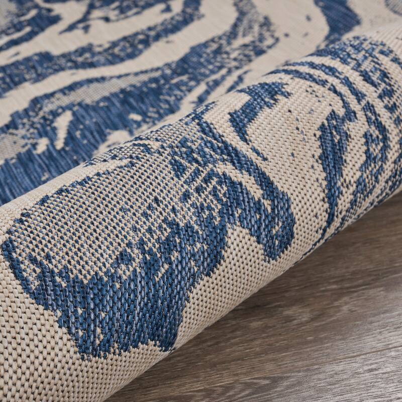 Sevita Abstract Oasis Indoor Outdoor Rug