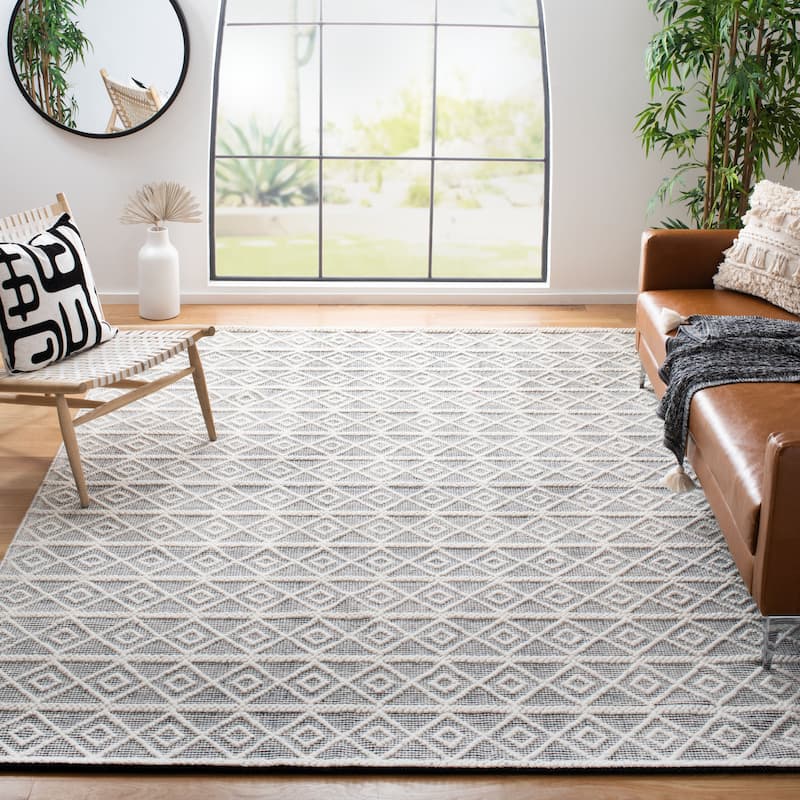 SAFAVIEH Handmade Natura Vilfridur Wool Rug - 8' x 10' - Ivory/Black