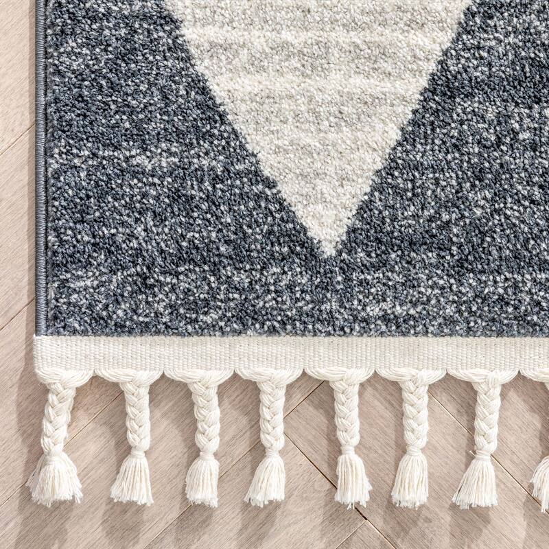 Well Woven Kennedy Triangles Modern Geometric Pattern Area Rug
