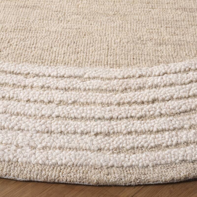 SAFAVIEH Handmade Ebony Cana Border Wool Rug