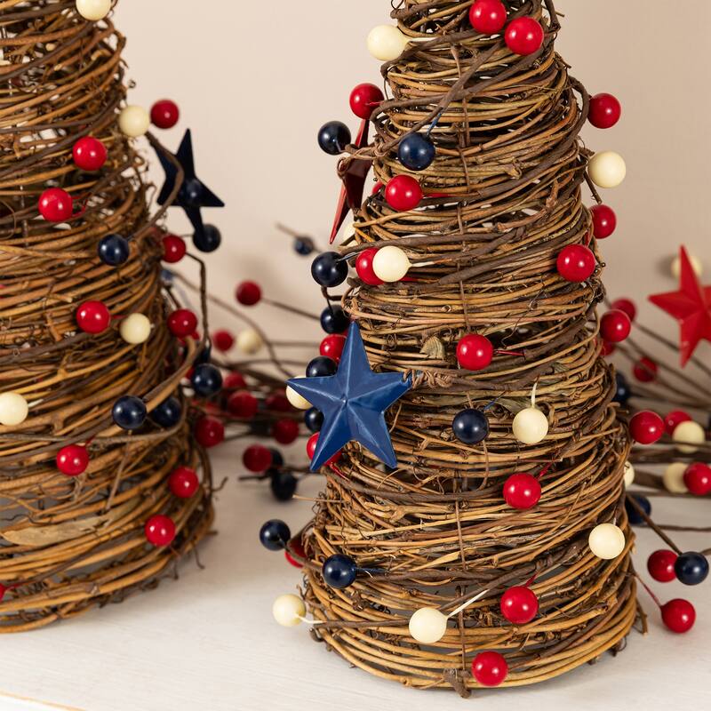 Glitzhome Set of 2 Patriotic/ Americana Rattan Stars and Berry Cone Table Tree