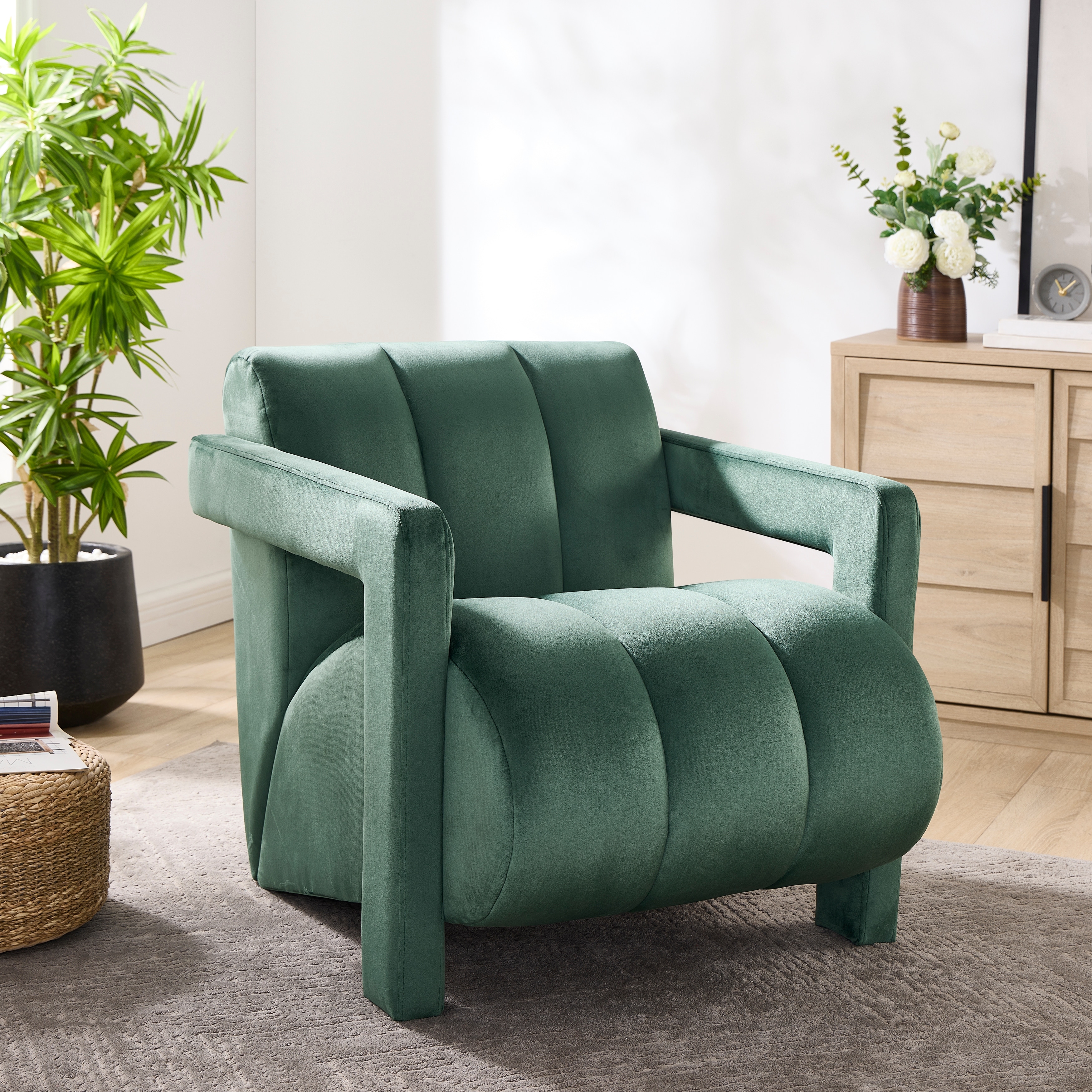 Velvet Accent Armchair Side Chair for Living Room, Green Vanity Chair Dressing Chair Reception Chair Club Chair