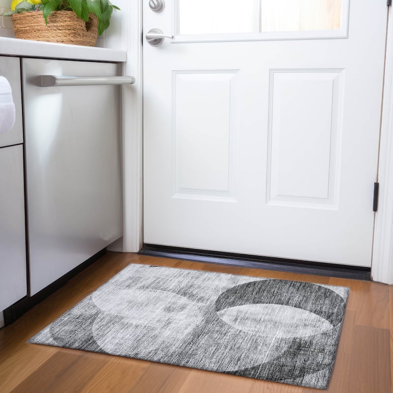 Machine Washable Indoor/ Outdoor Contemporary Deco Chantille Rug - Gray - 1'8" x 2'6"