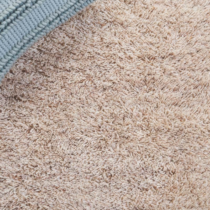 SAFAVIEH Handmade Casablanca Shag Solen Wool Rug
