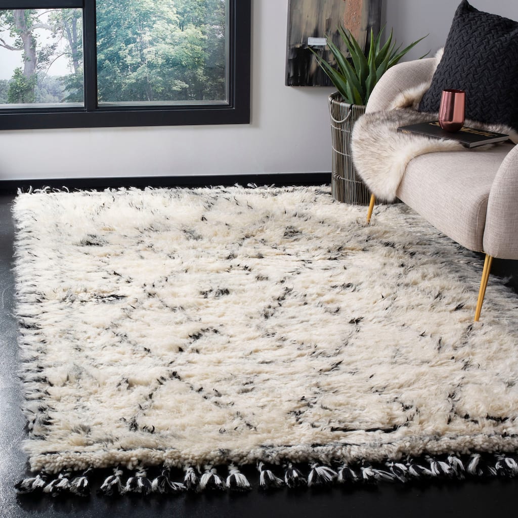 SAFAVIEH Hand-knotted Kenya Zwantien Southwestern Tribal Wool Rug