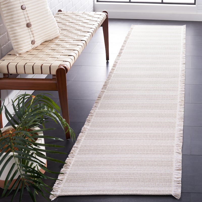 SAFAVIEH Augustine Armande Stripe Fringe Rug