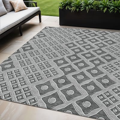 Gray And Light Gray Geometric Washable Indoor Outdoor Area Rug - 5' X 8'