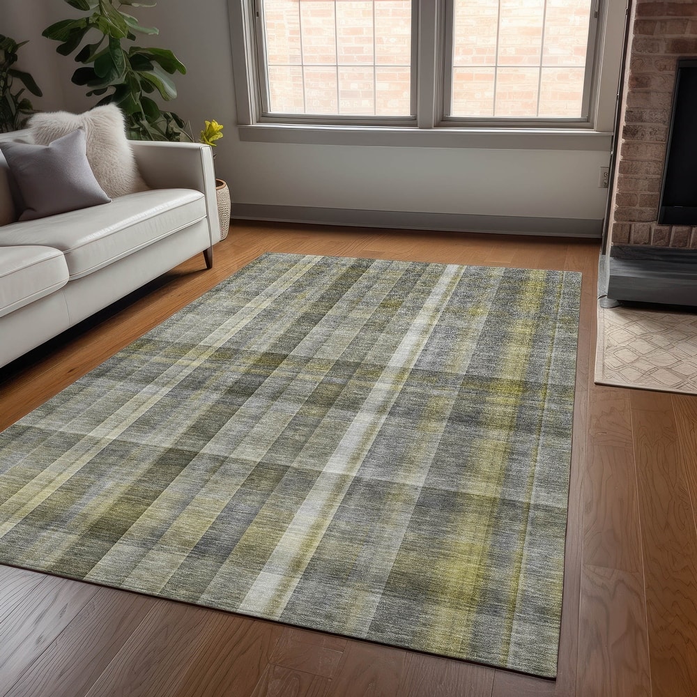 Machine Washable Indoor/ Outdoor Plaid Chantille Rug