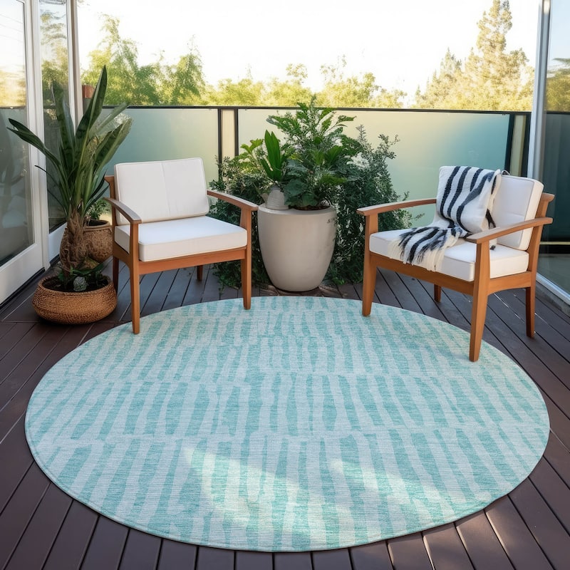 Machine Washable Indoor/ Outdoor Chantille Modern Geo Rug