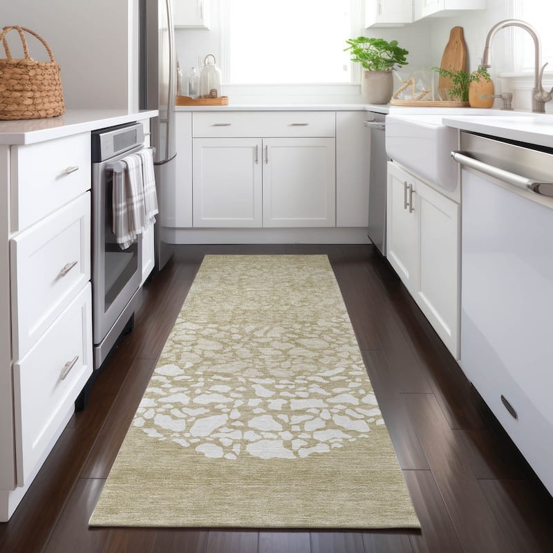 Machine Washable Indoor/ Outdoor Chantille Modern Mosaic Rug - Beige - 2'3" x 7'6"