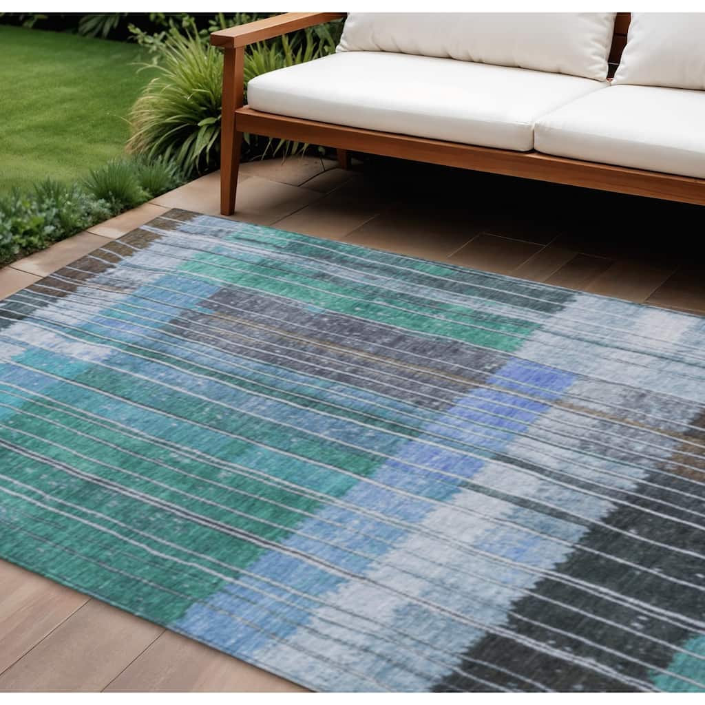 HomeRoots Striped Transitional Rectangle Outdoor Rug