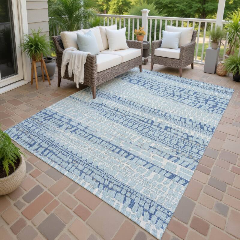 Machine Washable Indoor/ Outdoor Modern Winfield Chantille Rug - Sky - 8' x 10'