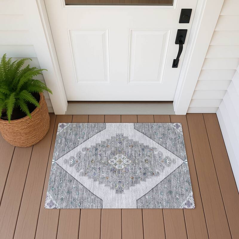 Machine Washable Indoor/ Outdoor Global Marrakesh Chantille Rug - Gray - 1'8" x 2'6"