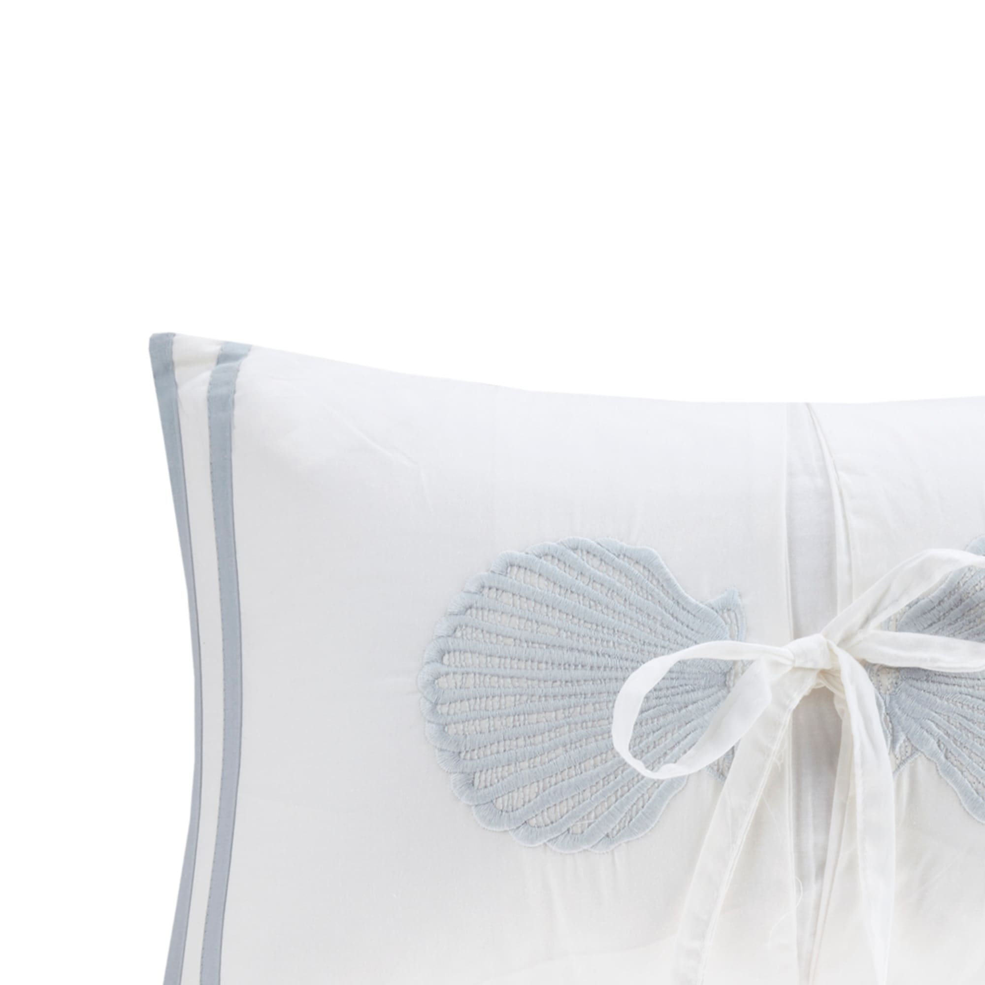 Harbor house deals pillows