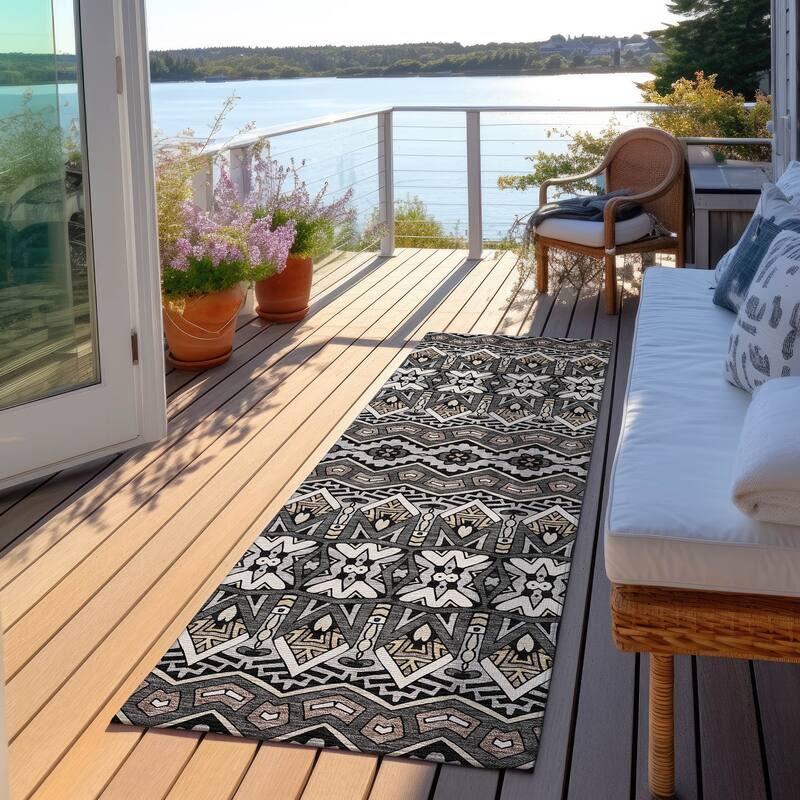 Machine Washable Indoor/ Outdoor Chantille Mosaic Global Rug - Charcoal - 2'3" x 7'6"