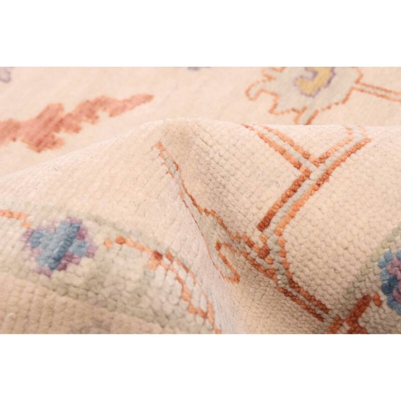 ECARPETGALLERY Hand-knotted Modern Oushak Ivory Wool Rug - 6'0 x 8'11