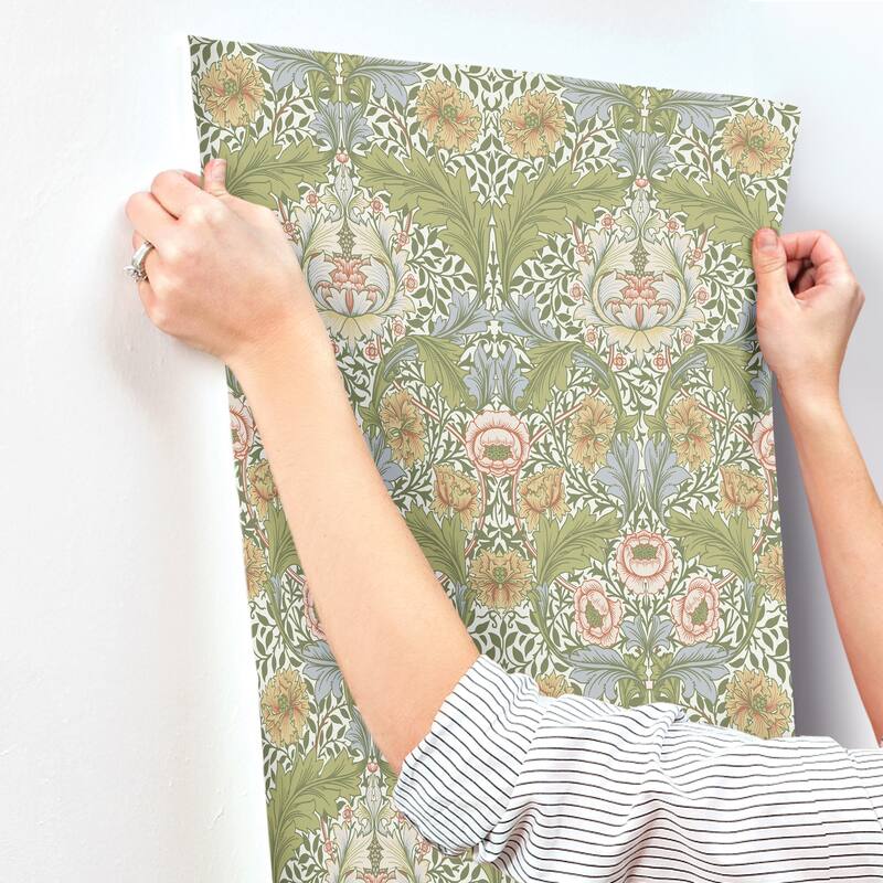 Myrtle Green Floral Ogee Wallpaper